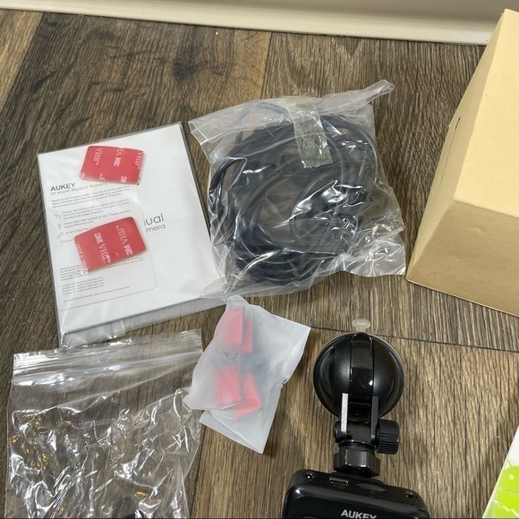 Aukey Car Recording Camera - Home - Picture 4 of 9